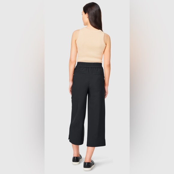 FWD Friday Cropped Woven Pant - Picture 6 of 7